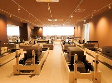 ザ シルク 秋葉原店(the SILK)の雰囲気(美しく、洗練された空間でピラティス。骨盤矯正・肩こり改善♪)
