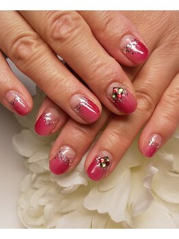 コーラル(CORAL)/グラデーションネイル