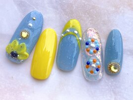 カジュアルフラワーネイル