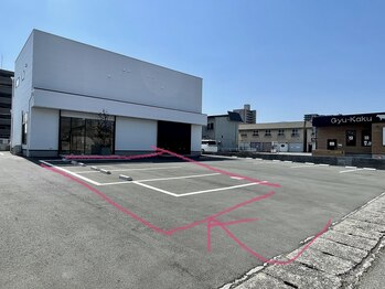 ラフ(Laugh)/駐車場