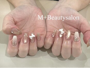 エムプラスビューティー(M+)の写真/マンスリーデザインで,オトナ女性向けの上品ネイル♪手書きア-トやニュアンス系ハイセンス可愛いもお任せ◎