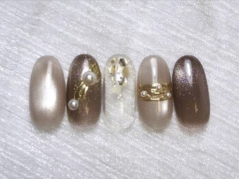 水光マグネットデザインネイル