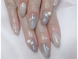 グレージュネイル