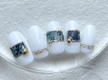 ヴィオラ(VIOLA)/蛇柄モチーフ