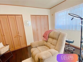 サロンニーナナ(Salon 27)の写真/個室で、周りの目を気にせずにリラックスして施術◎お得なクーポン多数で貴方のなりたいを叶えるサロン☆