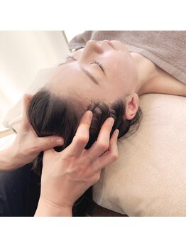 グラン イーノDAY SPA クレフィ三宮店/施術：ヘッドマッサージ