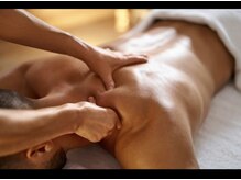 お部屋の内観です♪完全個室で人目を気にせず施術が受けられます