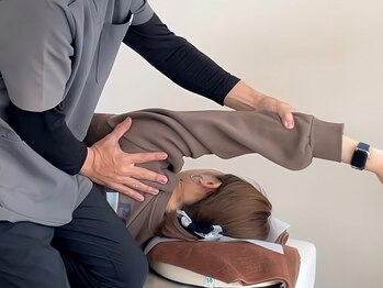 さかもと整骨院 整体院の写真/【リモートワークや家事などで日々の疲れが溜まっている方におススメ★】時短メニューもあって通いやすい◎