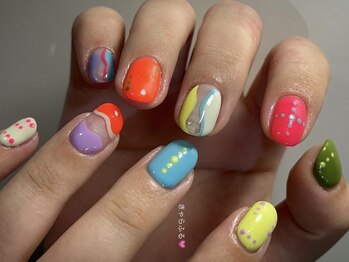 ルカ 原宿(lux)/カラフルショートネイル