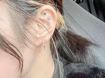 グリッタープラス(glitter plus)/耳つぼジュエリー