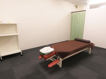 サボテン鍼灸マッサージ院/ベッド