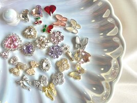 大人気の蝶々パーツも◎