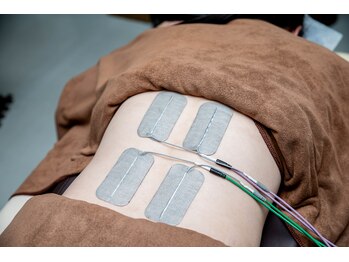 エミシア鍼灸接骨院/ハイボルト