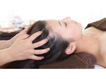 サロンRの雰囲気（ベッドセラピスト1級の手技で凝り固まった頭をリラックス）