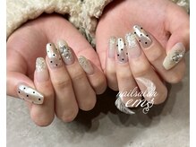 エム(em)の雰囲気（アートサンプル充実、持ち込みデザインもOK！）