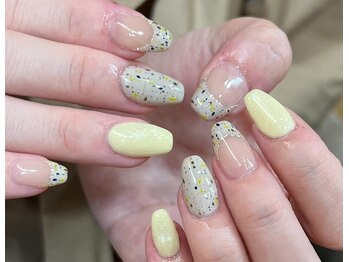 ネイルアンドアイラッシュスタジオ シュシュ(chouchou)の写真/韓国・ワンホンdesignが大人気＊初夏に向けてキラキラ可愛いパーツも幅広くご用意☆長さだし/持ち込みも◎
