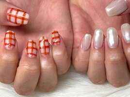 パールミラー×赤チェックネイル
