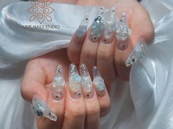 ウメネイルスタジオ(UME NAIL STUDIO)/題長さだしやり放題×つけ放