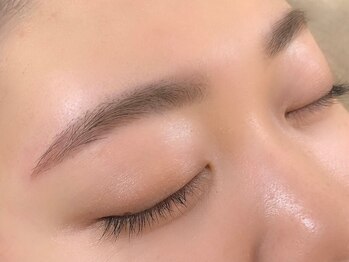 メコット 町田店(mecotto)の写真/骨格や雰囲気に合わせたアイブロウでモテ可愛い目元に★まつ毛パーマ・ラッシュリフト+アイブロウのsetも♪