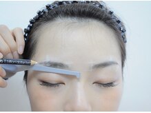 アイラッシュクロエ(Eyelash CHROE)/眉毛WAXケア