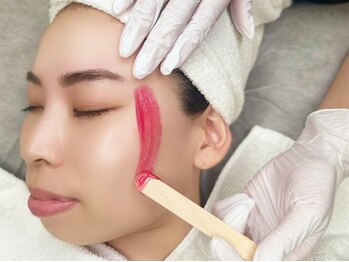 ビーブロウ(Bebrow)の写真/ヒアルロン酸いらずの韓国卵肌【フルフェイスワックス脱毛ご新規様¥6500】美眉とセットがお得◎