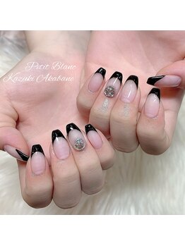 プチブラン(Petit Blanc)/ブラックフレンチネイル♪
