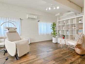 ダブル(W.)/サロン内観