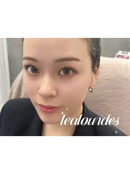 ボリュームのある目元にしたい