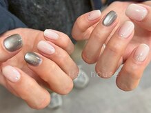 ジェルをのせる前のケアも丁寧に行います/フィルイン/パラジェル