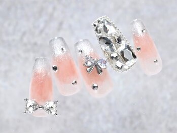 ネイルサロン ラグジュアリー 西梅田店(LUXURY)の写真/【10本乗せ放題コ-ス¥6900/ニュアンスネイルやり放題¥8900】何色でもOK◎選べるスト-ン&シ-ルの種類も豊富*