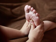 SIESTA　Relaxation salonの雰囲気（足裏リフレクソロジーでツボを刺激☆）