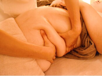 アルストロメリア/オイルマッサージ(お腹)