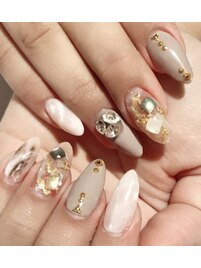 涼しげ個性派ネイル
