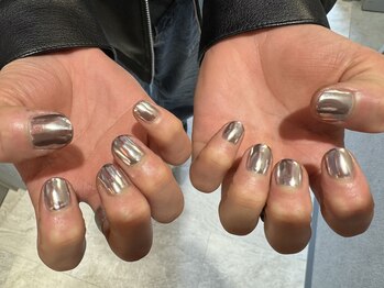 シー(Shhh...)/シルバーペカペカ