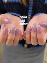 ネコ(Neko)/キラキラ　フラッシュ　トレンド