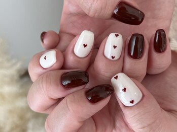 ラフィーユ(La feuille)/バレンタインネイル