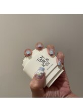 ムーイ 外苑前(mooi.)/cinnamoroll × gradation