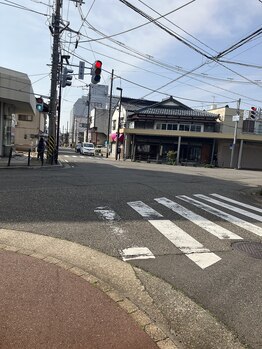 スプリング spring/駐車場までのご案内（1）