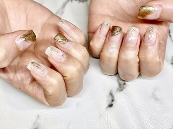 レアレアネイル(Lealeanail)/ニュアンスデザイン