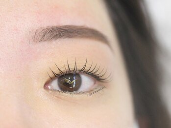 geNe 'n GRUS(ジーン アンド グルス)/まつ毛パーマ+美眉スタイリング