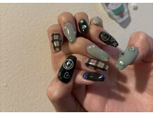 エミュレ(emure.)/にこにこ緑ネイル