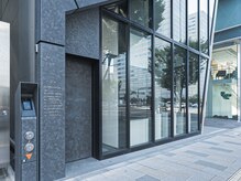 青山一丁目駅から徒歩１分、お仕事やお出かけのお帰りに