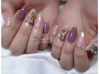 ネイルサロン R/スタイリングコース　Aki