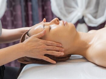 水光ピールスキン/フェイシャルリンパで流れを促進