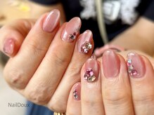 ネイル ドゥ 岡山駅前店(Nail Doux)/マグネットビジューネイル