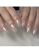 ネイルアトリエビー(nail atelier be’)/ホワイトミラーネイル