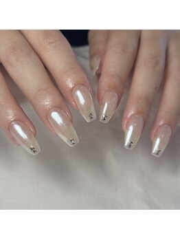 ネイルアトリエビー(nail atelier be’)/ホワイトミラーネイル
