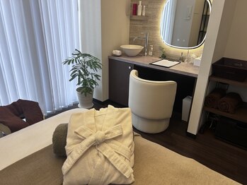 ブリーズベール(BRISE VERT)の写真/あなただけの贅沢空間でご褒美時間を★完全個室で受ける至高のオールハンドオイルマッサージ