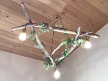 ごえん 四日市店/天井の照明