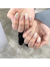 White × light blue ◎ nuance